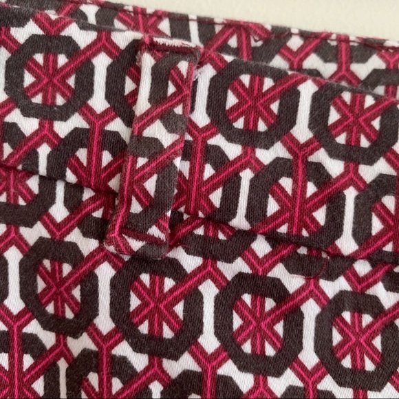 H&M Geometric Pattern Capri Pants in Size 2 - Picture 4 of 10